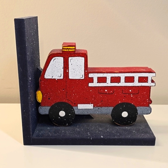 Dump Truck and Fire Truck Bookends for Children Library - Picture 7 of 11